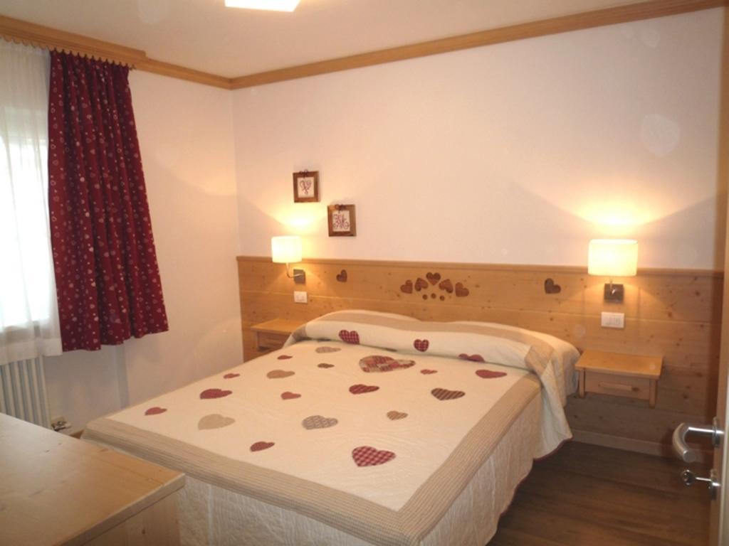 Ferienwohnung Stella Alpina Campitello di Fassa Zimmer foto